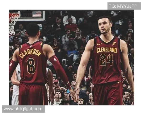 雷丁与加的夫城激战正酣比分悬念不断引发球迷热议